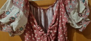 Vestido largo estampado lunares