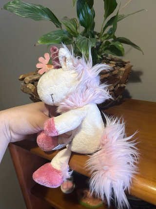 Peluche Nici unicórnio rosa