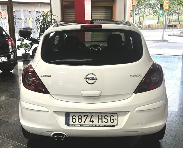 Opel Corsa 2014 1.4TURBO120cv 160.000km ETIQUETA C