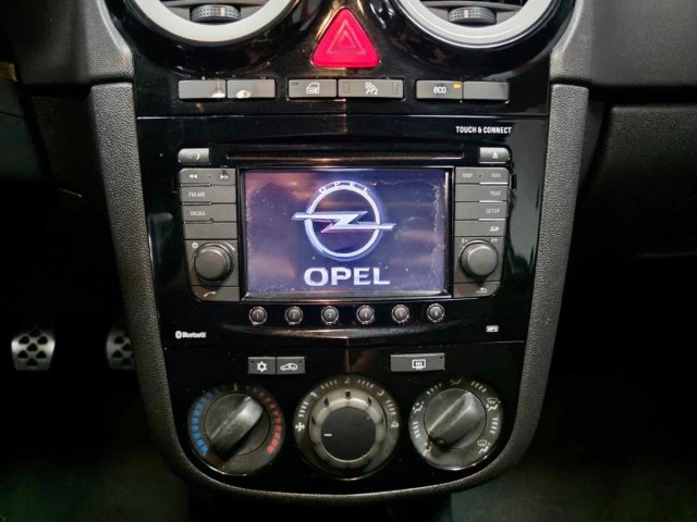 Opel Corsa 2014 1.4TURBO120cv 160.000km ETIQUETA C