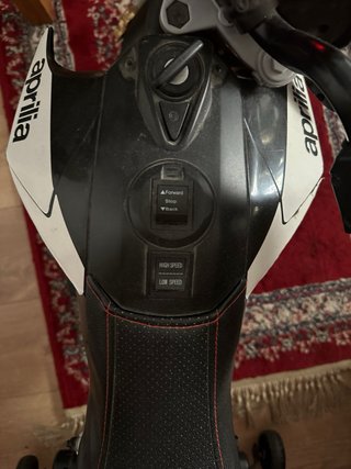 Moto Eléctrica Aprilia para Niños