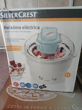 Máquina de Helados SilverCrest Eléctrica