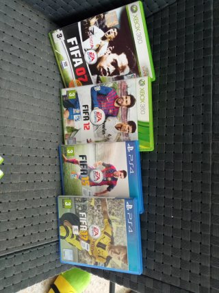 2 Juegos FIFA Xbox 360 y 2 PS4