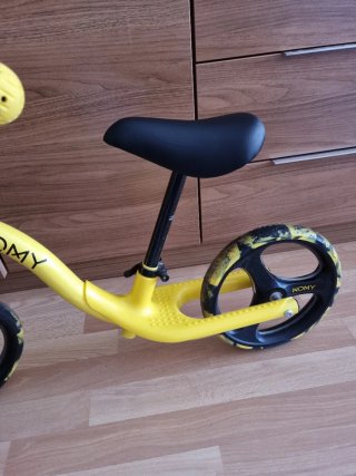 Bicicleta de aprendizaje Womy amarilla