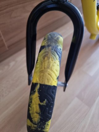 Bicicleta de aprendizaje Womy amarilla