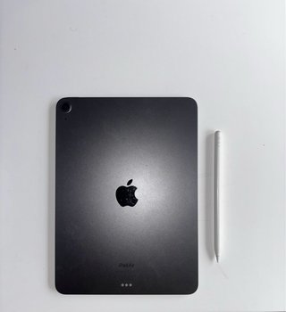 iPad Air 5 64GB + Apple Pencil 2