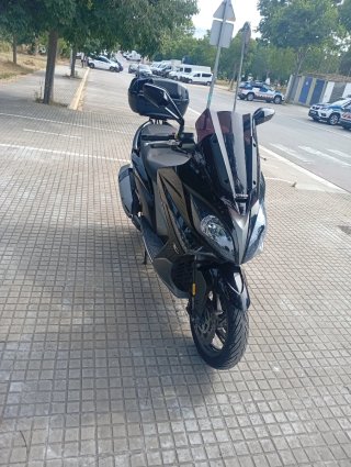 Kymco Xciting 400i ABS Negra.
