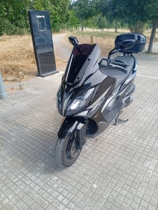 Kymco Xciting 400i ABS Negra.