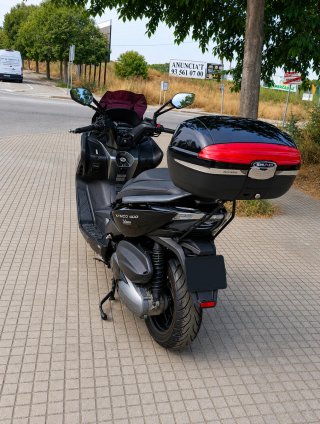 Kymco Xciting 400i ABS Negra.