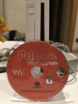 Consola Wii + 2 Mandos + Volante + 10 Juegos