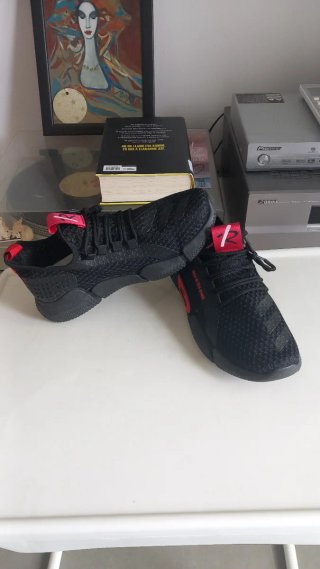 Zapatillas cómodas verano negras y rojas