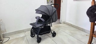 Silla de paseo para bebé gris *MARCA KRHÜNER