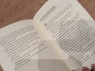 Libro Flora y Ulises: Las aventuras iluminadas