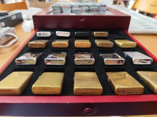 Prezzo per due accendini Zippo a scelta