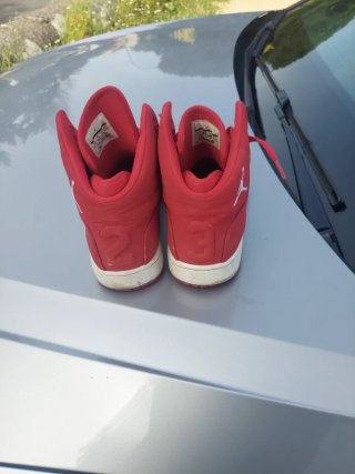 Zapatillas Jordan Rojas