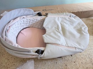 Capazo Stokke Rosa y Gris