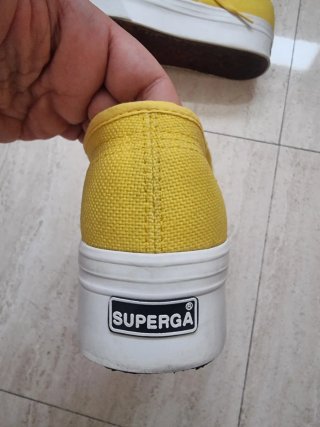 Superga Plataforma Amarillas como nuevas!
