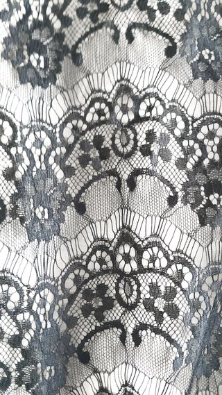 Camiseta Cortefiel encaje manga corta