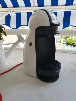 Cafetera Dolce Gusto Blanca