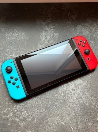 Pack Nintendo Switch + fundas protectoras