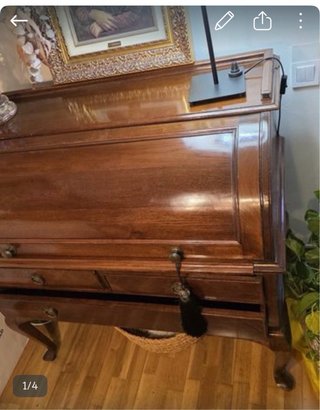 Escritorio de madera maciza