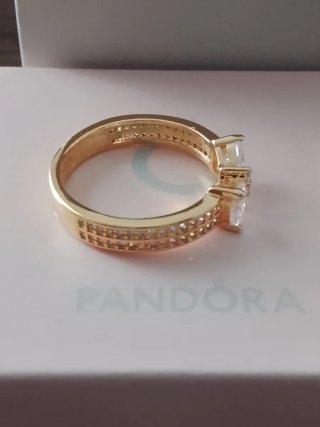 Anillo Pandora Dorado Lazo Brillante T56