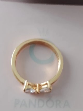 Anillo Pandora Dorado Lazo Brillante T56