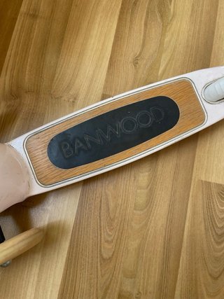 Patinete Banwood rosa con cesta