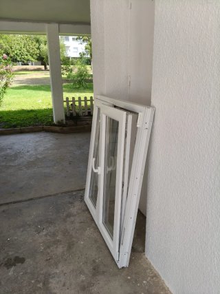 Ventana PVC Oscilobatiente + Mosquitera 100x110