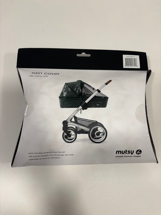 Capazo Mutsi Nio con protector de lluvia