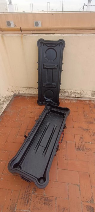 Maleta Rígida con Ruedas para Batería