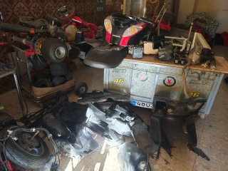 Dos motos completas,una nueva y otra completa de r