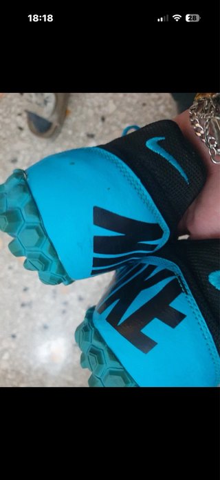 Scarpe da calcetto Nike blu e nere