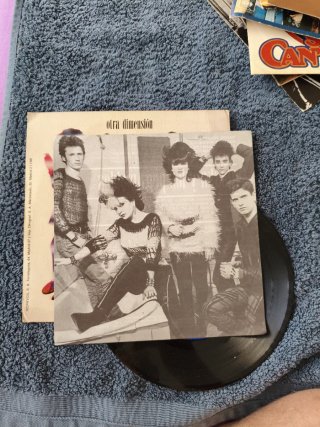Vinilo Alaxka y los pegamoides