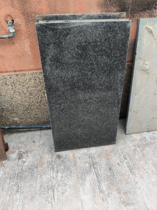 Placa de mármol 4 47x83x2 Precio por las 4