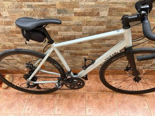 Bicicleta da strada in alluminio Triban RC120