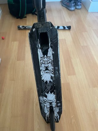 Patinete Skoot Negro