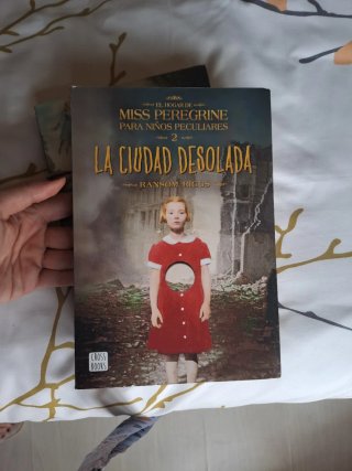 El hogar de Miss Peregrine para niños peculiares