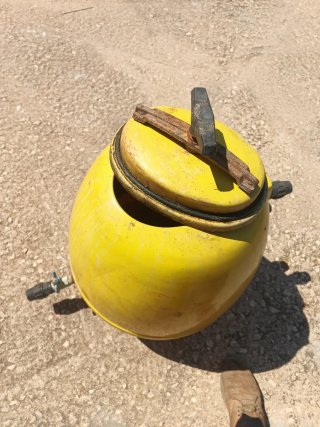Abonadora amarilla