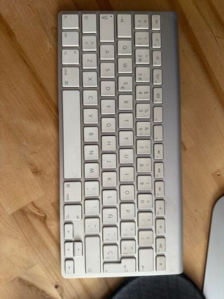 Ordenador iMac 21,5 Apple Plata teclado y raton