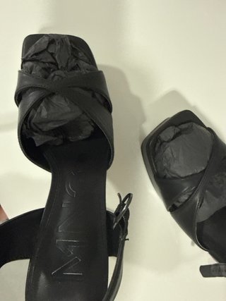 Sandalias plataforma negra Mango
