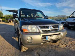 Mitsubishi Montero 2004