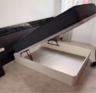 Lettini in legno con materassi