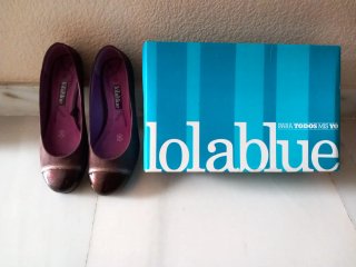 Zapatos cuña ante marrón Lola Blue