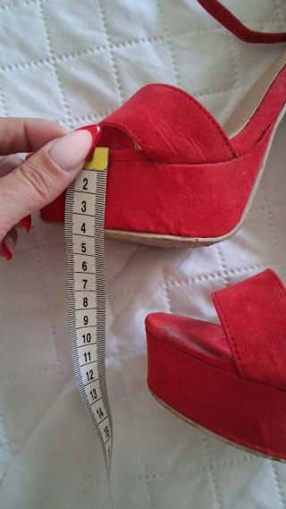 Sandalias de tacón rojas