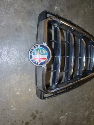 Mascherina Alfa Romeo Giulietta quadrifoglio