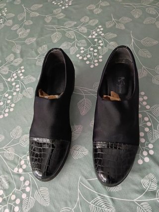 Zapatos de cuña negros