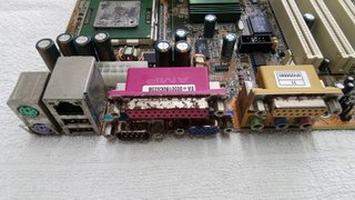 Shuttle MV25N + Celeron Tualatin + 512MB