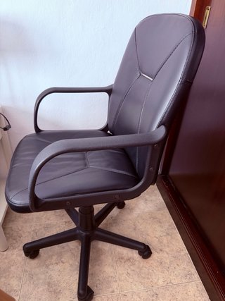 Silla de escritorio negra