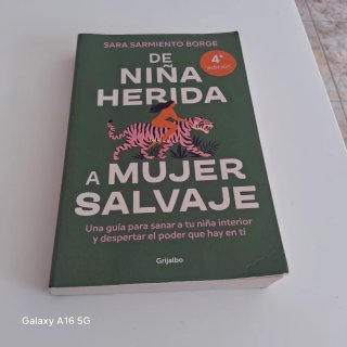 De niña Herida a Mujer Salvaje / from Wounded G...